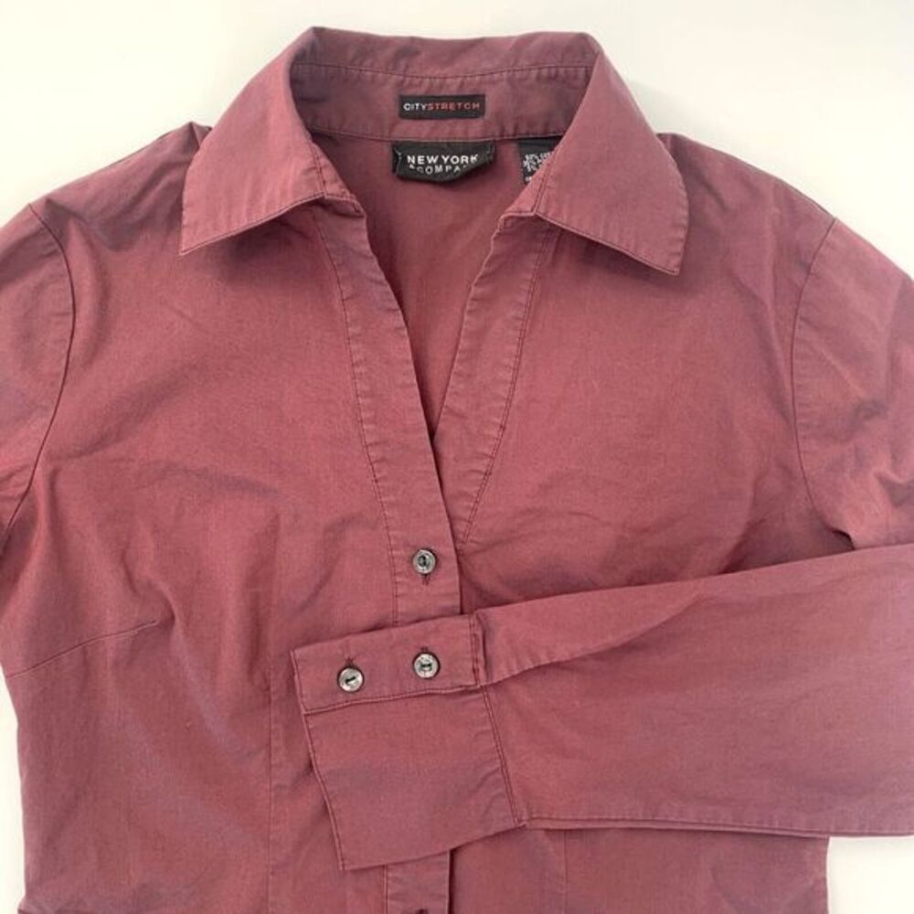 New York & Company City Stretch Burgundy Fitted Women's Blouse Size‎ Small
